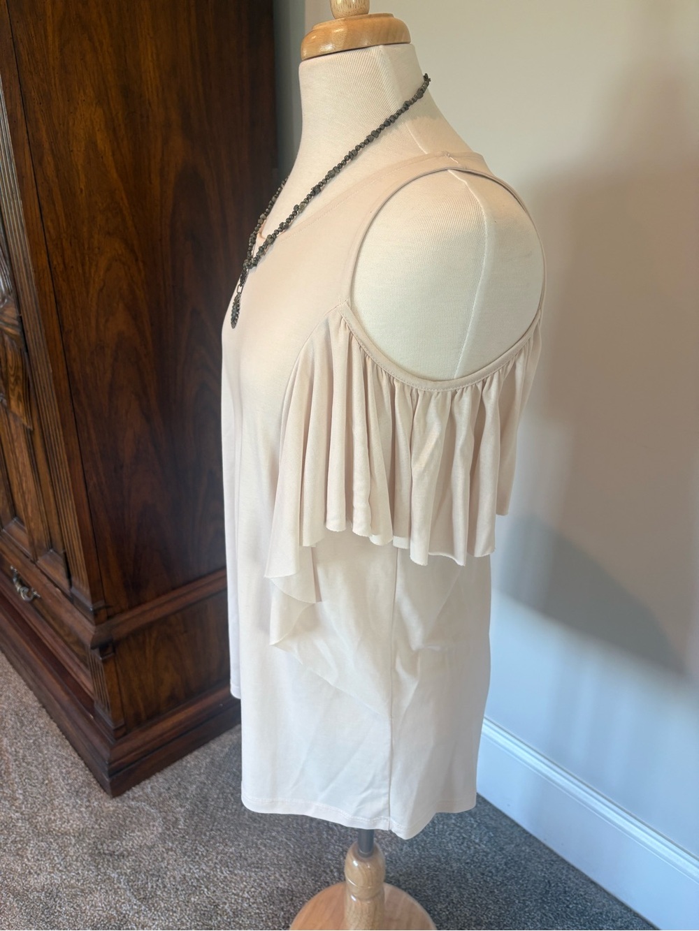 mittoshop Cream Cold-Shoulder Ruffle Tank - Picture 2 of 3